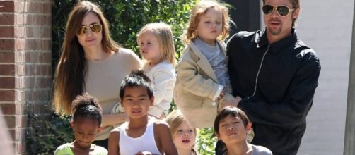 Angelina Jolie and Brad Pitt with their kids Zahara, Maddox, the twins Vivienne and Knox Leon, Shiloh Nouvel and Pax Thien.