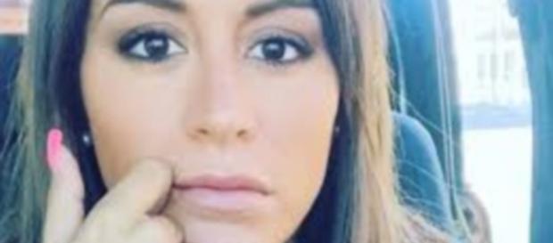 Anaïs Camizuli dévoilera bientôt un nouveau projet et se prépare à quitter la France ! Anaïs Camizuli dévoilera bientôt un nouveau projet et se prépare à quitter la France !