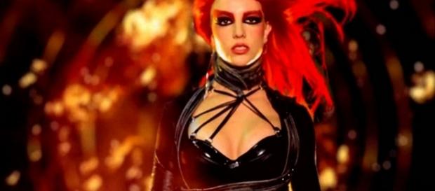 #BritneySpears: è trapelata in rete la demo originale di #Toxic #BritneySpears: è trapelata in rete la demo originale di #Toxic