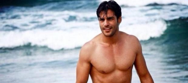 Cherry Season chi è il bellissimo Ayaz Dincer Serkan Cayoglu della ... - tuttouomini.it Cherry Season chi è il bellissimo Ayaz Dincer Serkan Cayoglu della ... - tuttouomini.it
