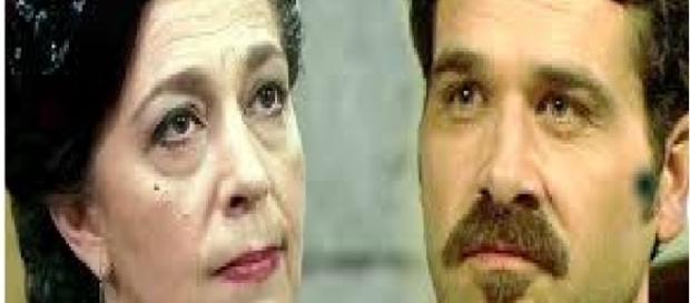 Donna Francisca e Cristobal diventeranno complici. Donna Francisca e Cristobal diventeranno complici.