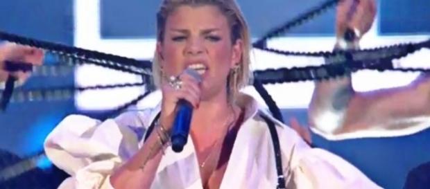 #EmmaMarrone riceve molte critiche #EmmaMarrone riceve molte critiche