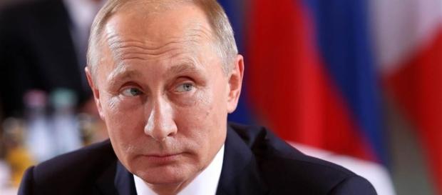 Il presidente russo Putin potrebbe confermare che gli alieni esistono Il presidente russo Putin potrebbe confermare che gli alieni esistono