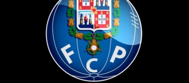 Le PSG veut recruter ce footballeur de FC Porto. Le PSG veut recruter ce footballeur de FC Porto.