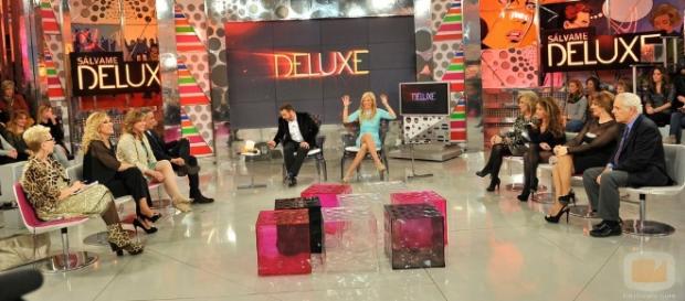 Los colaboradores de Sálvame Deluxe durante una emisión del programa Los colaboradores de Sálvame Deluxe durante una emisión del programa