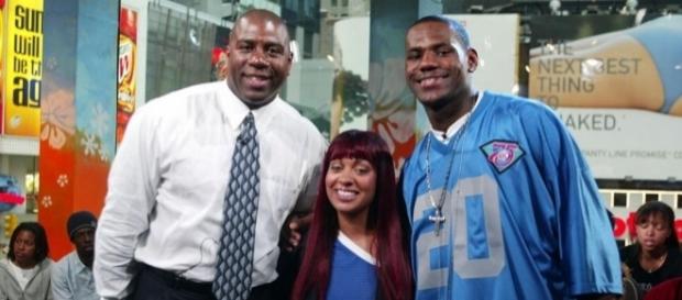 Magic Johnson Hints At LeBron Leaving Cleveland - ThePostGame.com - thepostgame.com Magic Johnson Hints At LeBron Leaving Cleveland - ThePostGame.com - thepostgame.com