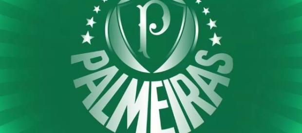 Palmeiras estuda a contratação de mais um centroavante. Palmeiras estuda a contratação de mais um centroavante.