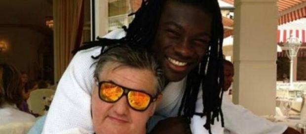 Pierre Ménès et Bafetimbi Gomis Pierre Ménès et Bafetimbi Gomis