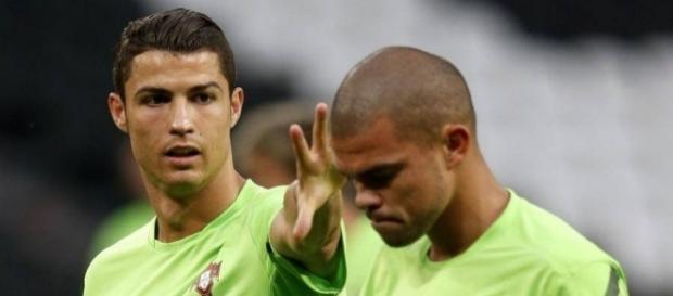 Real Madrid : Dans la guerre Pepe / Zidane, CR7 a fait son choix ! Real Madrid : Dans la guerre Pepe / Zidane, CR7 a fait son choix !