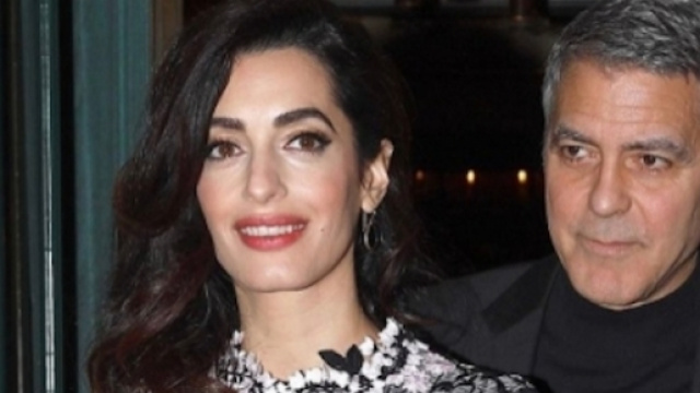 Amal e George Clooney genitori. Foto: Instagram.