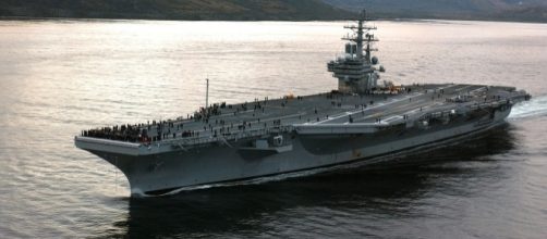 La USS 'Ronald Reagan', una delle due portaerei statunitensi impegnate in manovre congiunte con la marina sudcoreana