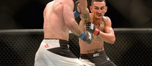 Max Holloway won the featherweight titile.