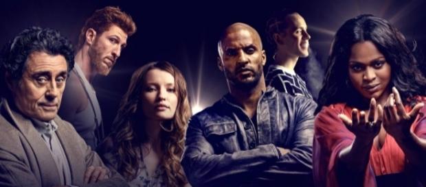 American Gods una serie original de Amazon Prime y Starz. American Gods una serie original de Amazon Prime y Starz.