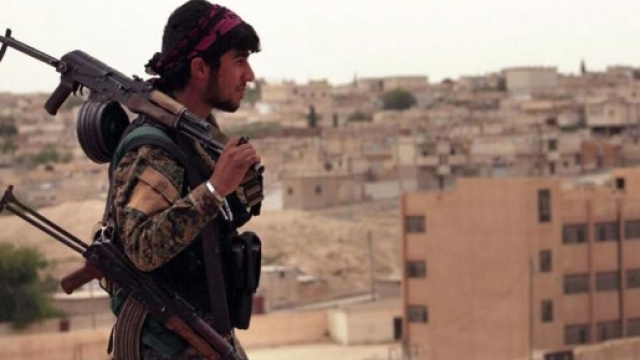 Scene di battaglia dalla città di Raqqa