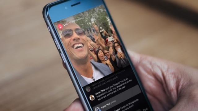 Un video in diretta. Le persone possono commentare 'live'