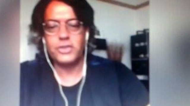 Uomini e Donne: Michele D'Ambra durante la diretta Facebook