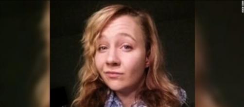Reality Winner: Accused leaker is scared after arrest, mom says ... - cnn