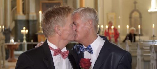 Chiesa episcopale scozzese ammette nozze omosessuali
