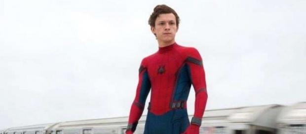 Did Peter Parker's suit just downgrade from 576 web shooter combinations to 76? (via Blasting News library) Did Peter Parker's suit just downgrade from 576 web shooter combinations to 76? (via Blasting News library)