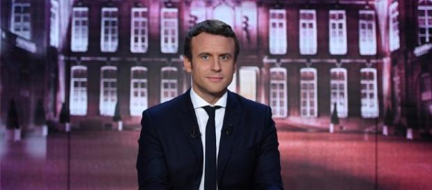 Macron bouleverse l'espace politique et législatif français Macron bouleverse l'espace politique et législatif français