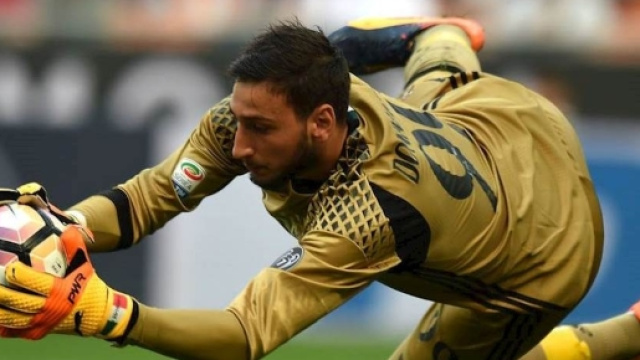 Addio Donnarumma. Ora il Milan dovr&agrave; acquistare un nuovo portiere.