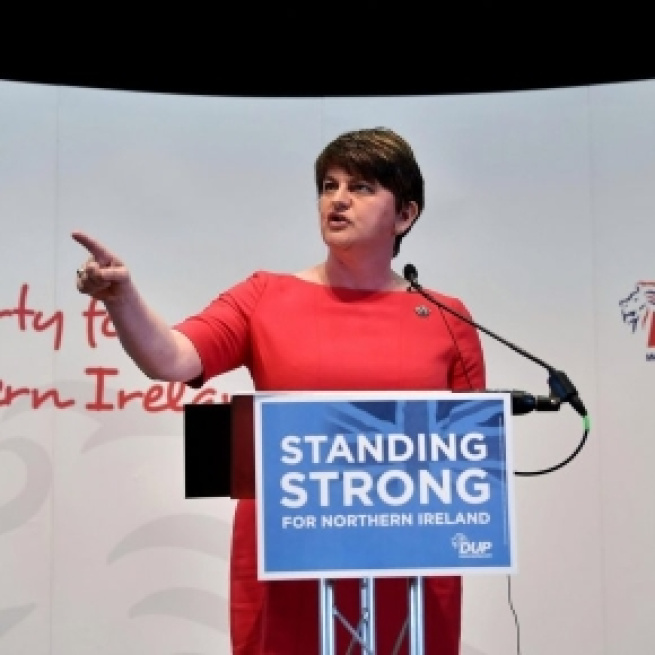 Who are the Democratic Unionist Party, what's in the 2017 DUP ... - thesun.co.uk