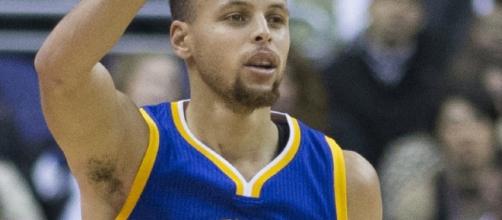 NBA star Stephen Curry - Imageby Keith Allison from Hanover, MD, USA - Stephen Curry, CC BY-SA 2.0 Wikipedia