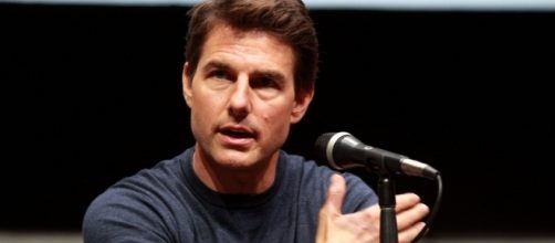Tom Cruise discussing "Edge of Tomorrow" at 2013 San Diego ComicCon / photo: Gage Skidmore / via flickr CC BY-SA 2.0