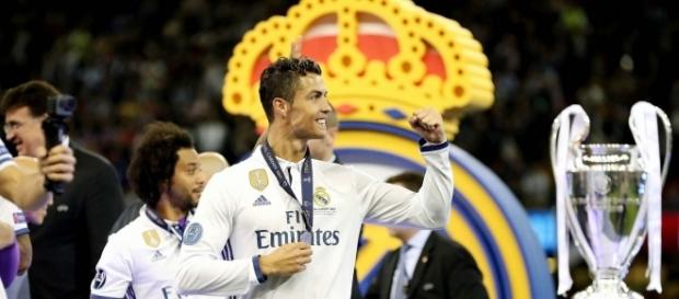 Cristiano Ronaldo vainqueur de la LDC avec le Real Madrid Cristiano Ronaldo vainqueur de la LDC avec le Real Madrid