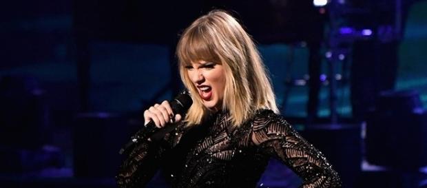 Taylor Swift has remained mum on Katy Perry's recent comments about her. (image source Blasting News Library) Taylor Swift has remained mum on Katy Perry's recent comments about her. (image source Blasting News Library)
