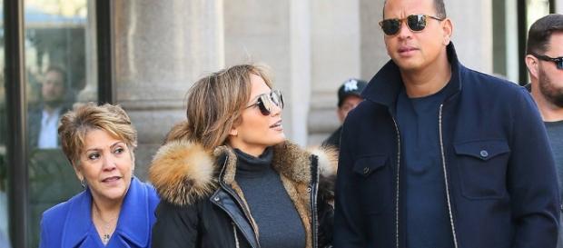 The Beginning from Jennifer Lopez and Alex Rodriguez: Romance Rewind - eonline.com The Beginning from Jennifer Lopez and Alex Rodriguez: Romance Rewind - eonline.com