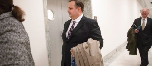 Office of Government Ethics boss Walter Shaub resigns, after Trump ... - firenewsfeed.com