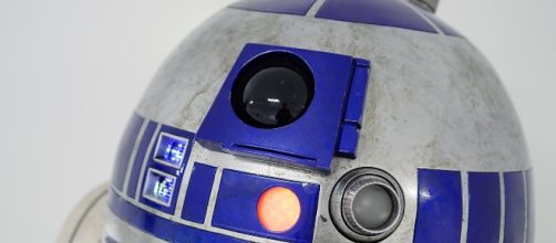 R2-D2 used in 'Star Wars' sold for record amount at auction/Photo via Pixabay