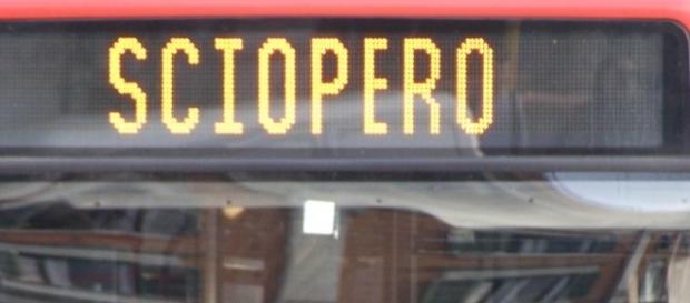 Sciopero 6 luglio 2017: ultime notizie sull'agitazione che coinvolgerà il trasporto pubblico e ferroviario Sciopero 6 luglio 2017: ultime notizie sull'agitazione che coinvolgerà il trasporto pubblico e ferroviario