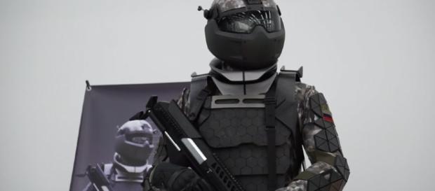 Un centru de cercetare militară din Rusia a dezvăluit ceea ce pare a fi prototipul generației următoare de costume de luptă -Foto: Russia Today Un centru de cercetare militară din Rusia a dezvăluit ceea ce pare a fi prototipul generației următoare de costume de luptă -Foto: Russia Today