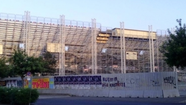 Il settore Tribuna dello Stadio Ezio Scida.