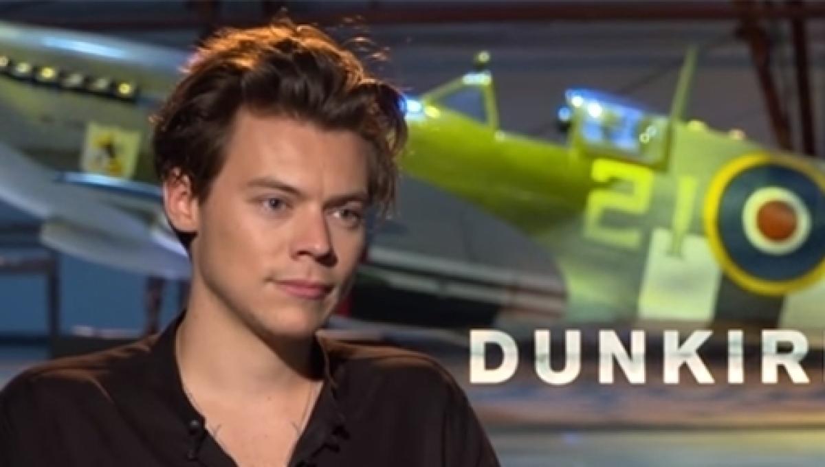 Dunkirk Christopher Nolan Says Harry Styles Truly Earned His Film Role