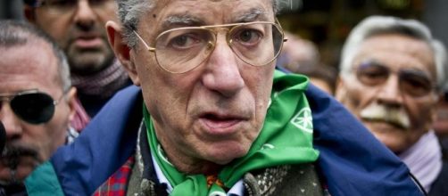 Bossi condannato per appropriazione indebita