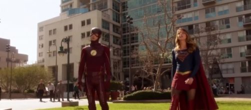 Erica Durance is set to replace Laura Benanti on "Supergirl" season 3. Image via YouTube/ChasingScenes