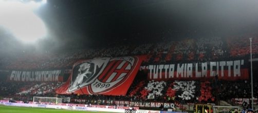 La Curva Sud, cuore del tifo rossonero