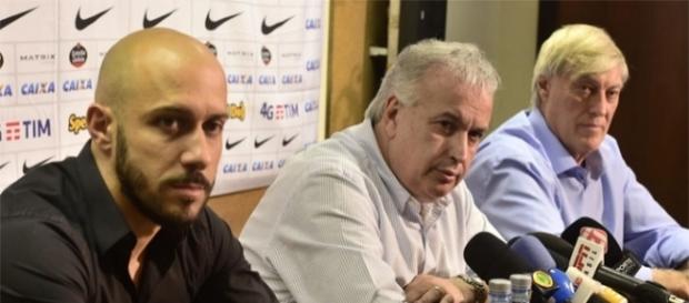 Diretoria do Timão dá aval e jogador pode ser negociado (foto: Fernando Dantas/Gazeta Press) Diretoria do Timão dá aval e jogador pode ser negociado (foto: Fernando Dantas/Gazeta Press)