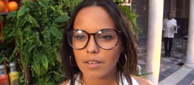 Gloria Camila presume de nuevo pecho. Gloria Camila presume de nuevo pecho.