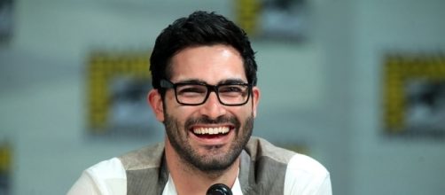 Tyler Hoechlin speaking at the 2014 SDCC- https://commons.wikimedia.org/wiki/File:Tyler_Hoechlin_SDCC_2014.jpg