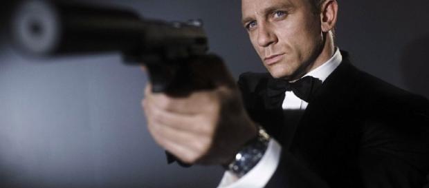 Daniel Craig nel ruolo di James Bond Daniel Craig nel ruolo di James Bond