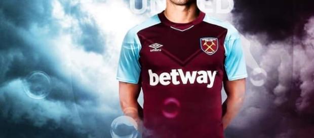 Javier Chicharito, nuevo jugador del West Ham United. Javier Chicharito, nuevo jugador del West Ham United.