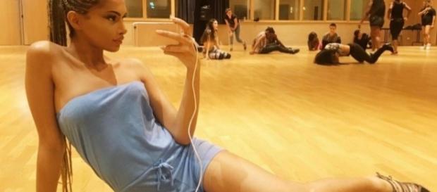Les Vacances des Anges 2 : Sanaya est la première candidate transexuelle à intégrer une télé-réalité en France. Les Vacances des Anges 2 : Sanaya est la première candidate transexuelle à intégrer une télé-réalité en France.