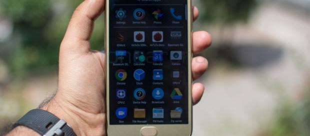 Moto G5 Plus Review - fonearena.com Moto G5 Plus Review - fonearena.com