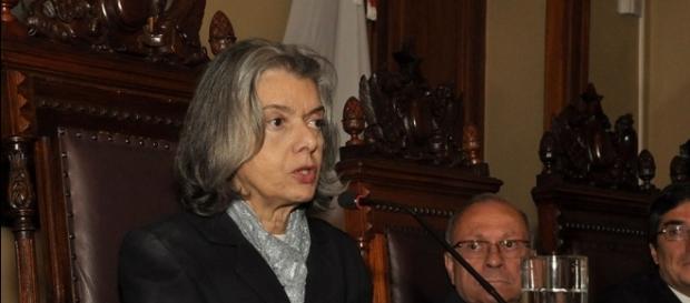 Presidente do STF, ministra Cármen Lúcia, proferiu decisão sobre reforma trabalhista Presidente do STF, ministra Cármen Lúcia, proferiu decisão sobre reforma trabalhista