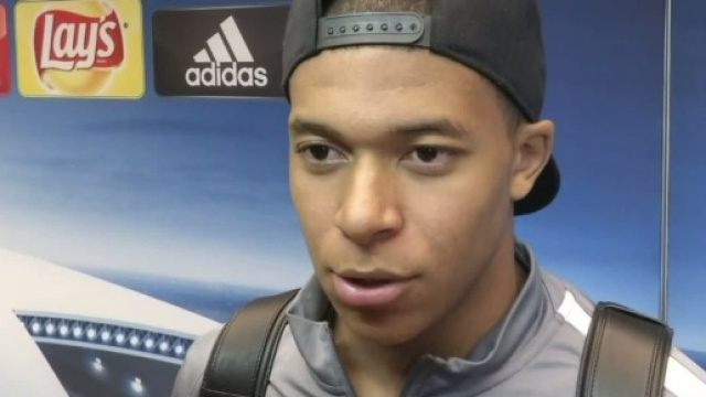 Mbappé - PSG, une offre possible ?