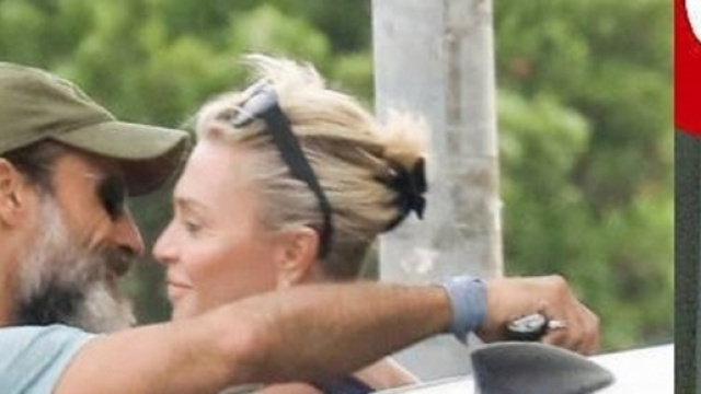 Raz Degan e Paola Barale paparazzati da Chi
